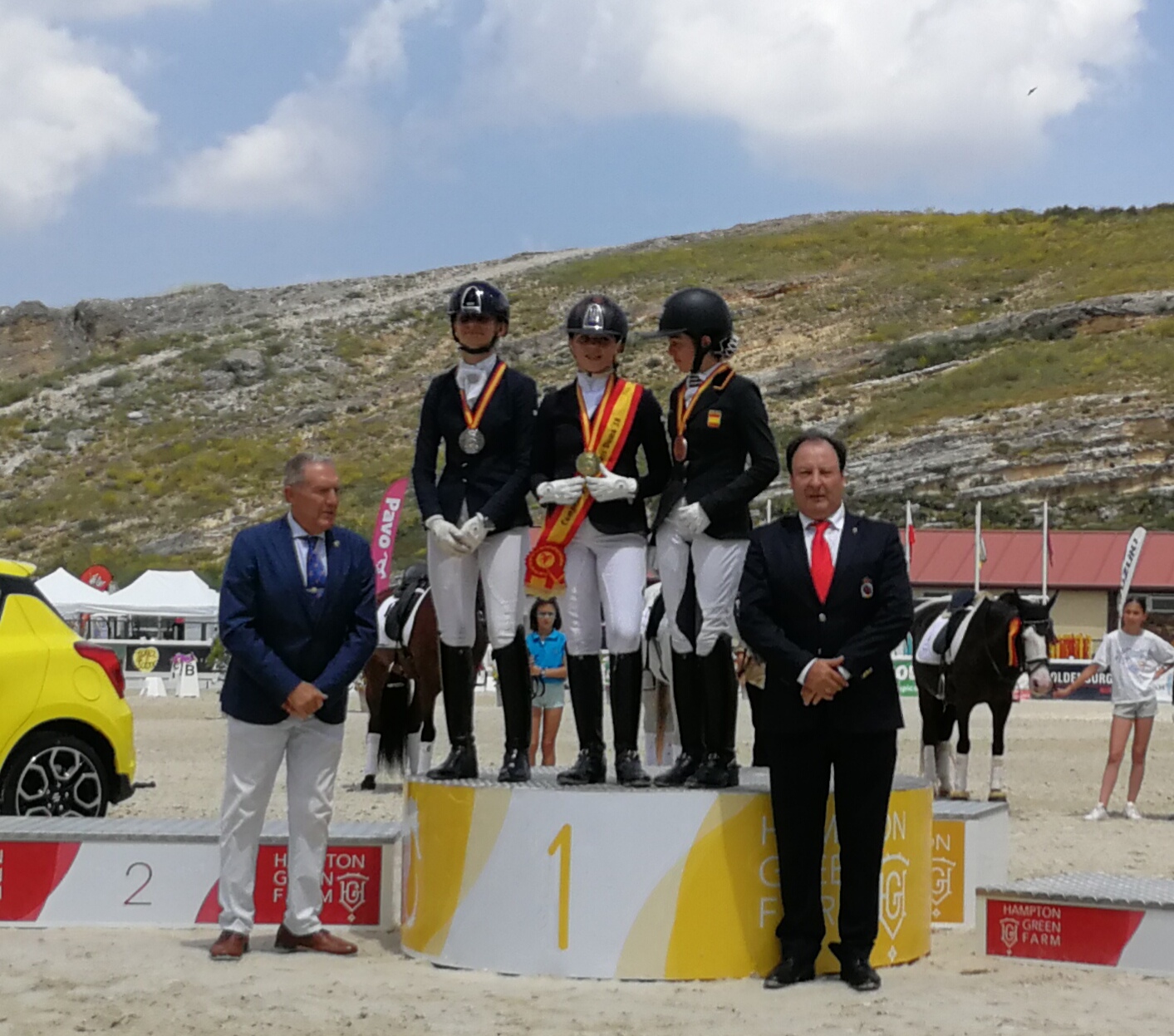 La Navarra Ane Mart&iacute;n Ladr&oacute;n Campeona de Espa&ntilde;a de Doma Cl&aacute;sica Ponis 2018